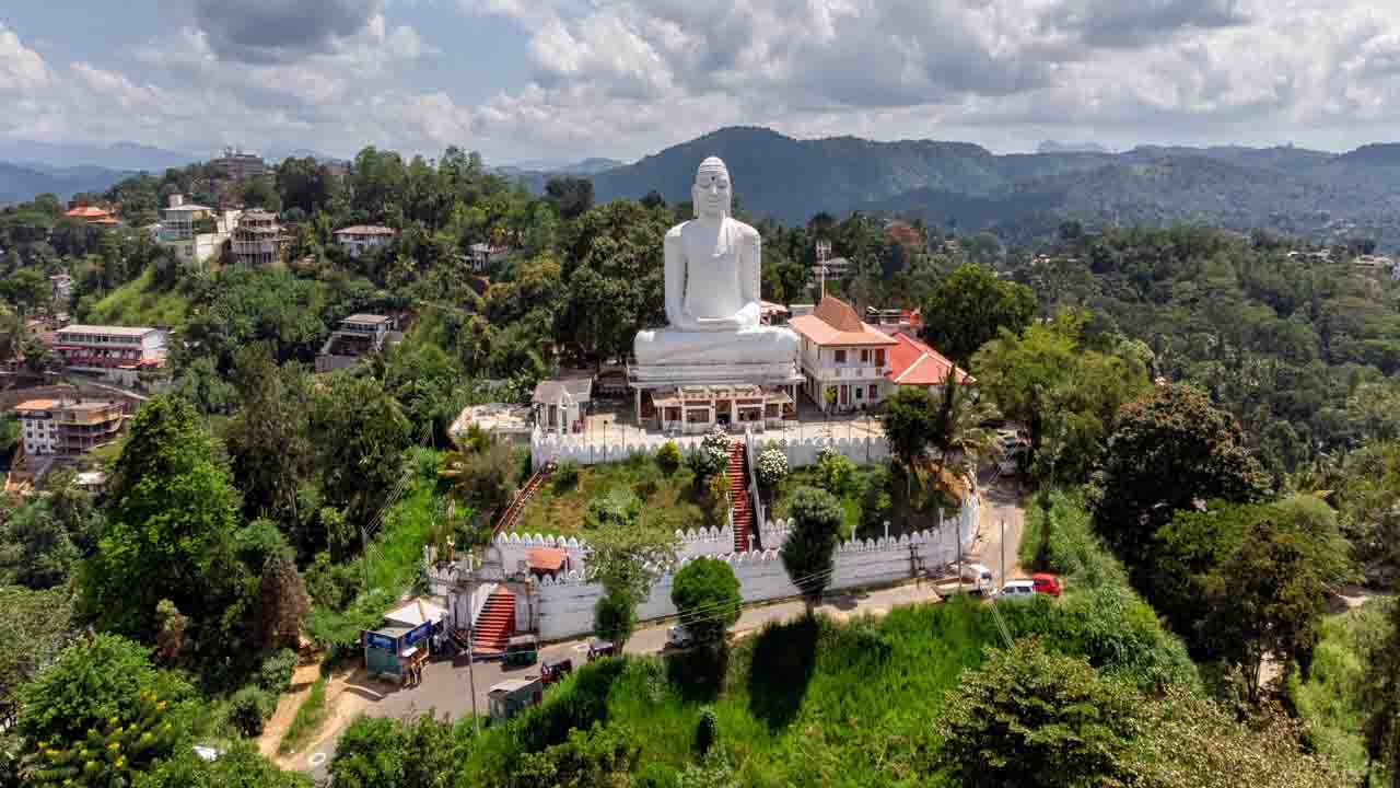 Bahirawakanda-Temple-Kandy