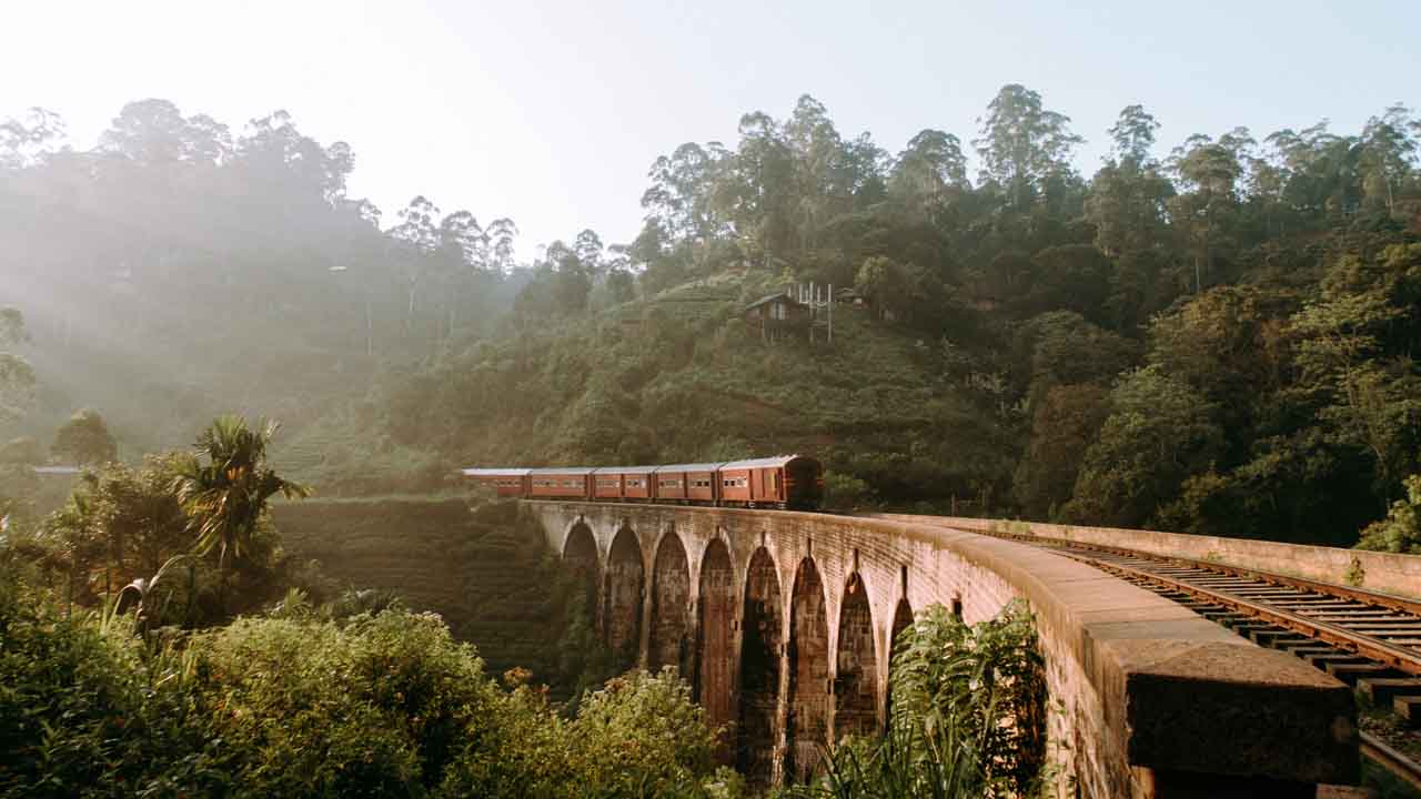 Nine-Arch-Bridge-Ella